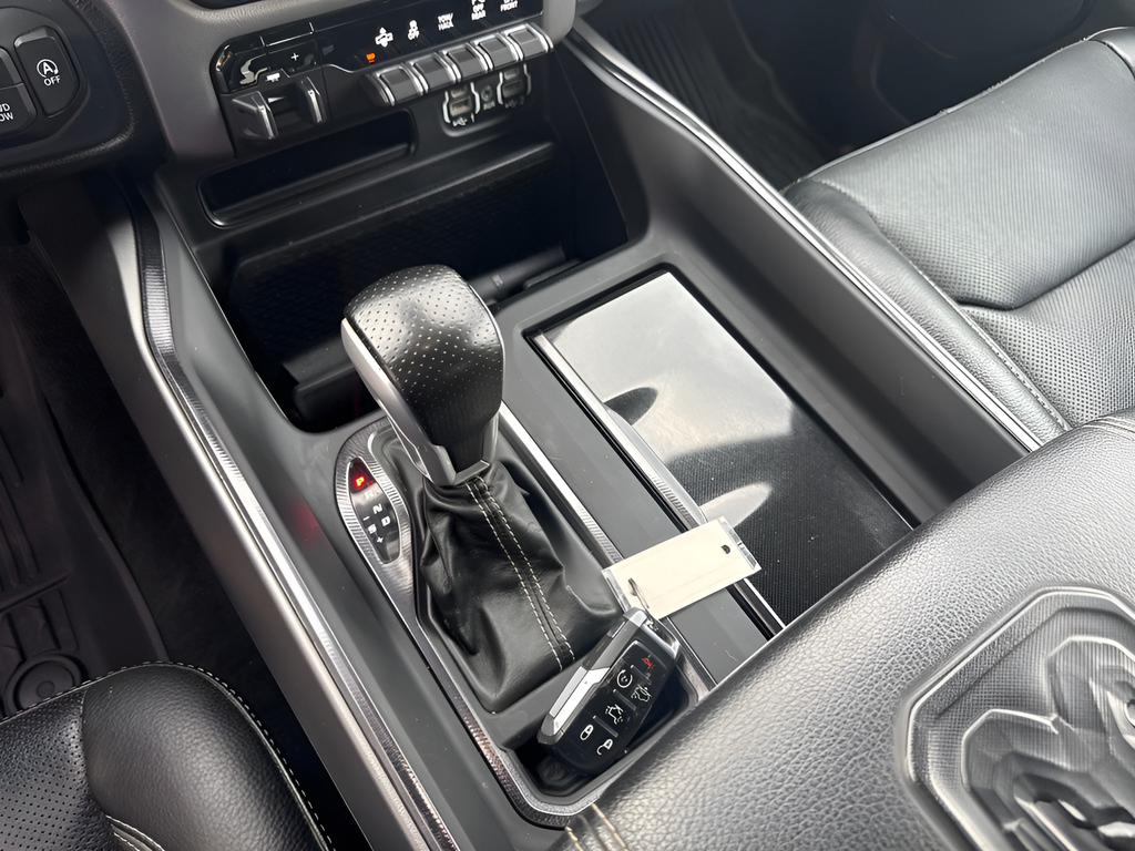 2022 RAM Ram 1500 Laramie Crew Cab 4x4 5'7' Box