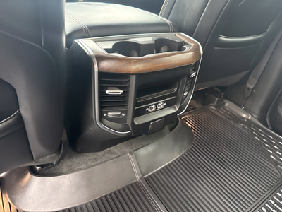 2022 RAM Ram 1500 Laramie Crew Cab 4x4 5'7' Box