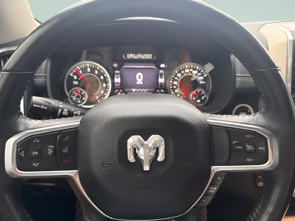 2022 RAM Ram 1500 Laramie Crew Cab 4x4 5'7' Box