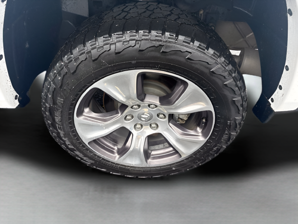 2022 RAM Ram 1500 Laramie Crew Cab 4x4 5'7' Box