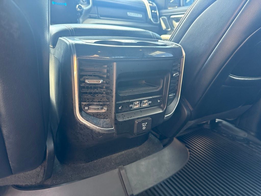 2021 RAM 1500 Laramie Crew Cab 4x4 5'7' Box