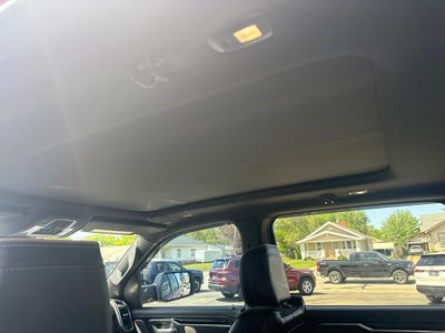 2021 RAM 1500 Laramie Crew Cab 4x4 5'7' Box