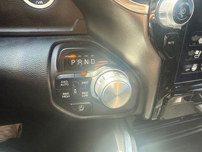 2021 RAM 1500 Laramie Crew Cab 4x4 5'7' Box
