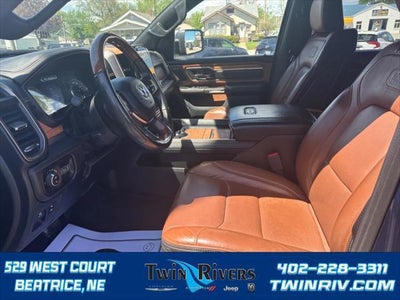 2020 RAM 1500 Laramie Longhorn Crew Cab 4x4 5'7' Box