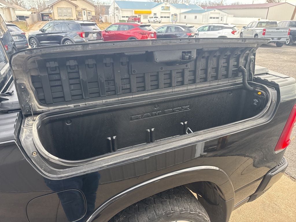 2025 RAM 1500 Tungsten Crew Cab 4x4 5'7' Box