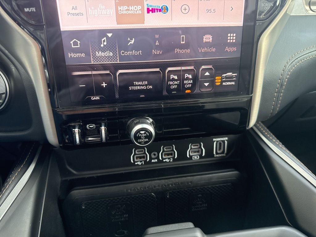 2025 RAM 1500 Tungsten Crew Cab 4x4 5'7' Box