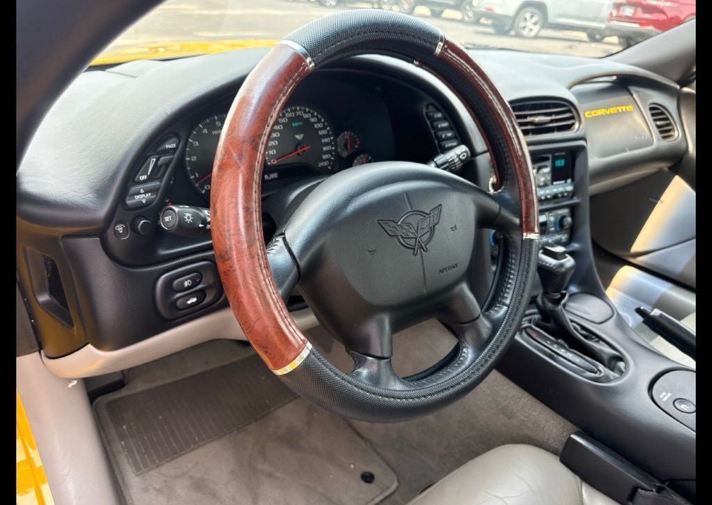2004 Chevrolet Corvette Base