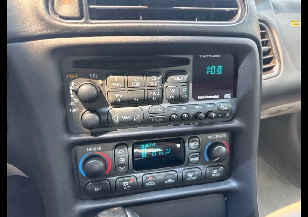 2004 Chevrolet Corvette Base