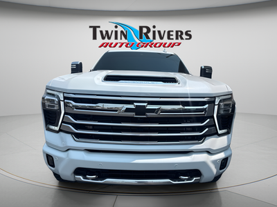2026 Chevrolet Silverado 2500 HD Crew Cab, Standard Bed, High Country, 4WD