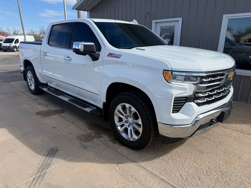 2023 Chevrolet Silverado 1500 4WD Crew Cab Short Bed LTZ