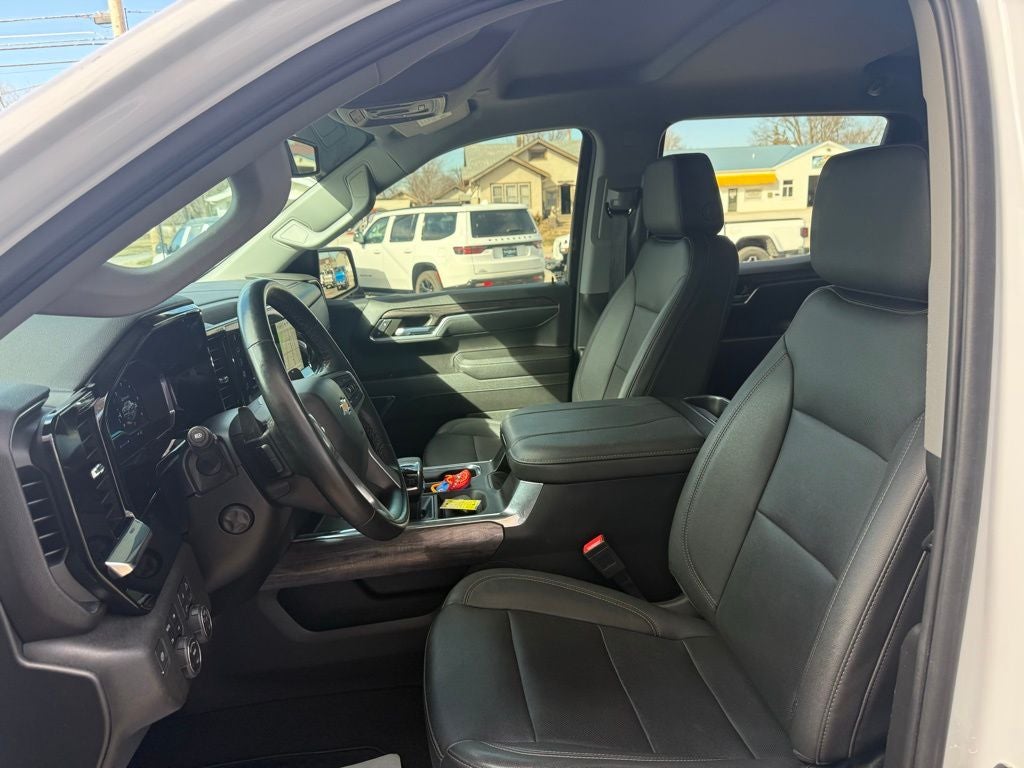 2023 Chevrolet Silverado 1500 4WD Crew Cab Short Bed LTZ