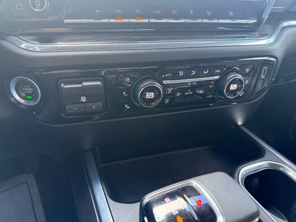 2023 Chevrolet Silverado 1500 4WD Crew Cab Short Bed LTZ