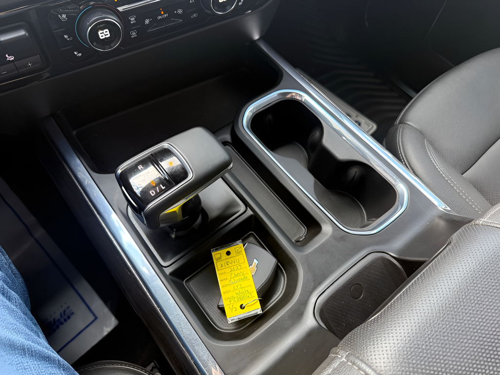 2023 Chevrolet Silverado 1500 4WD Crew Cab Short Bed LTZ