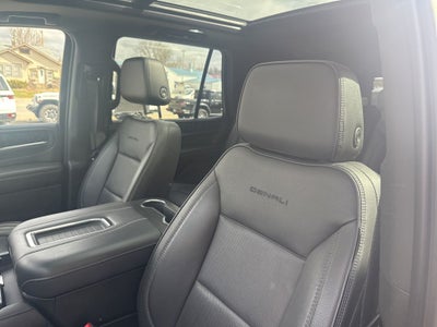 2023 GMC Yukon 4WD Denali