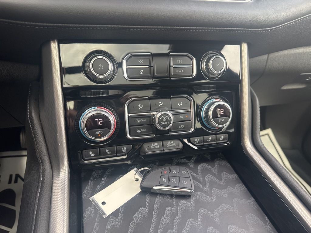 2023 GMC Yukon 4WD Denali