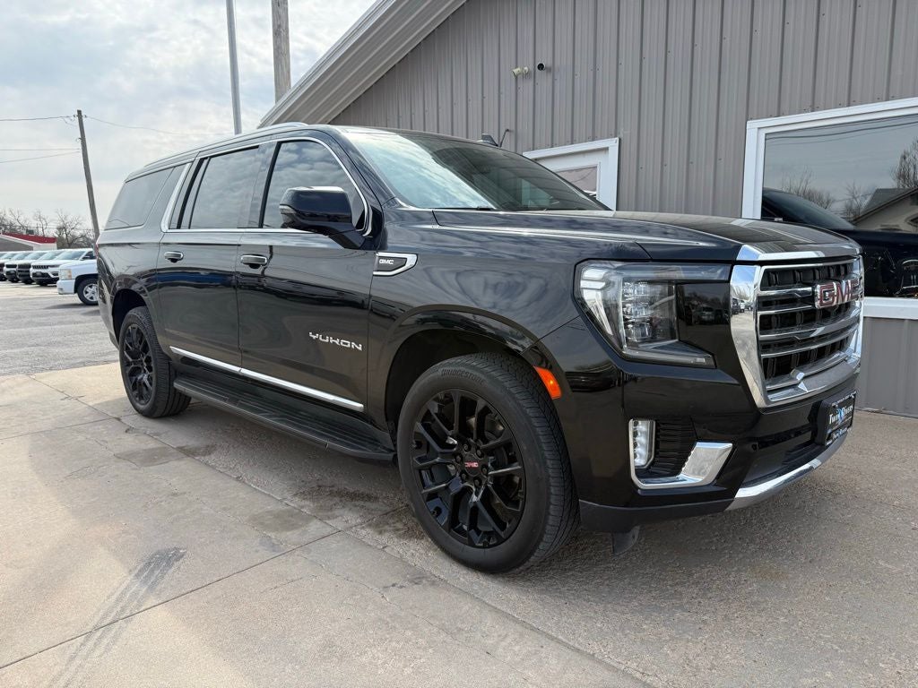 2022 GMC Yukon XL 4WD SLT