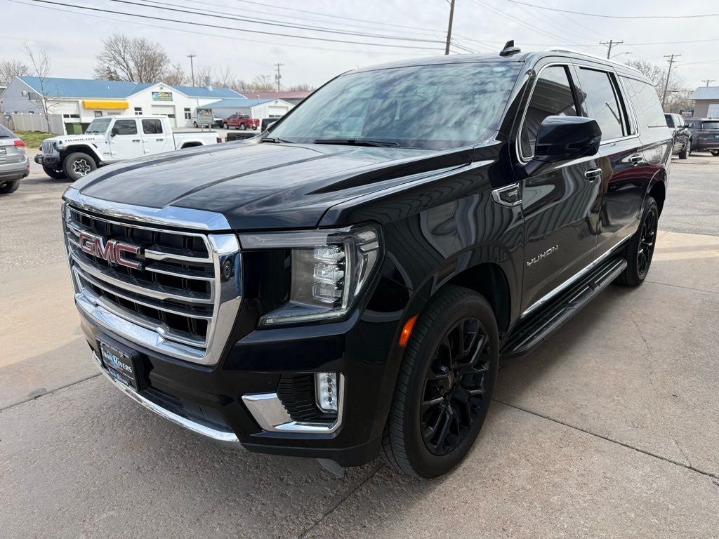 2022 GMC Yukon XL 4WD SLT