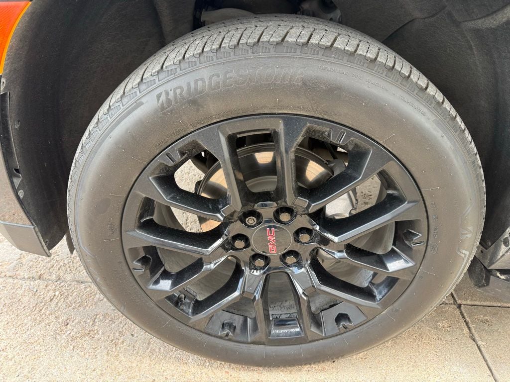 2022 GMC Yukon XL 4WD SLT