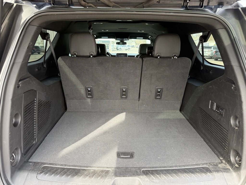 2022 GMC Yukon XL 4WD SLT