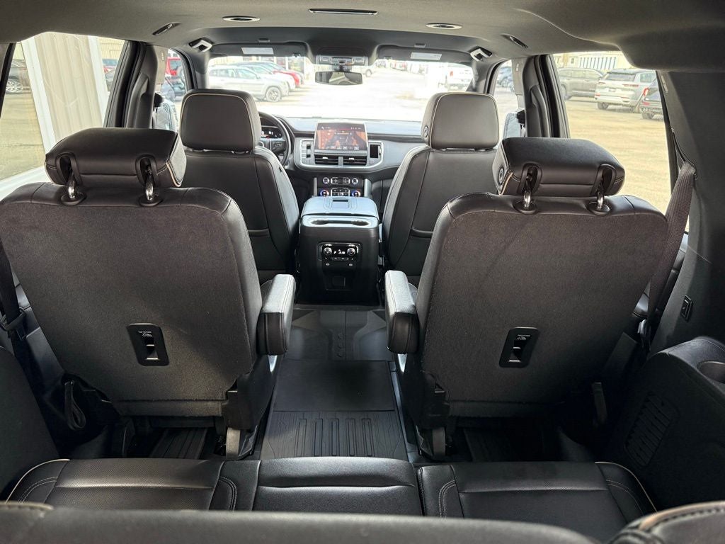 2022 GMC Yukon XL 4WD SLT