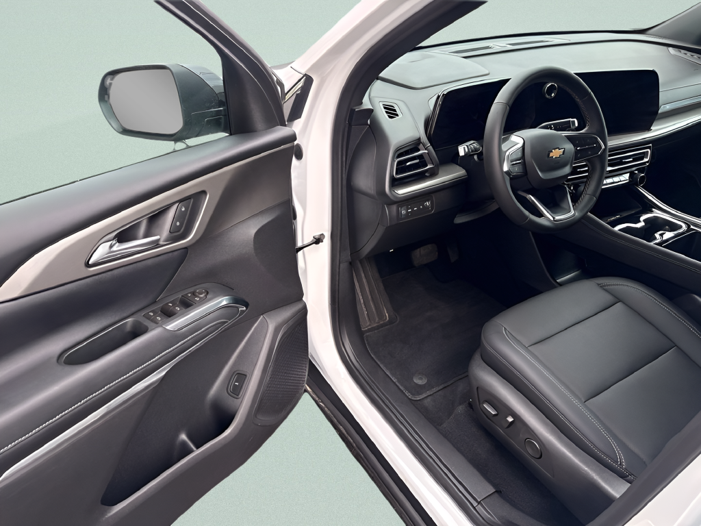 2026 Chevrolet Traverse AWD LT