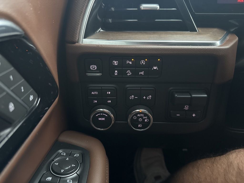 2025 Chevrolet Tahoe 4WD High Country