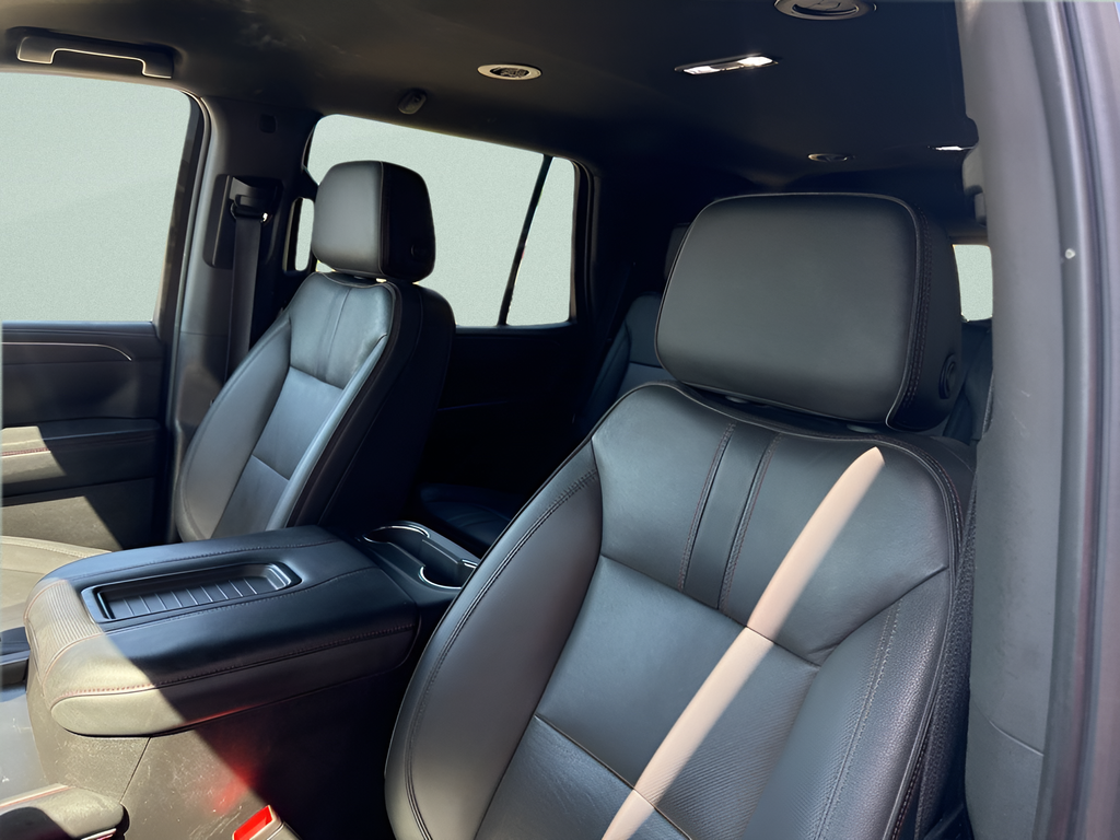 2023 Chevrolet Tahoe 4WD RST