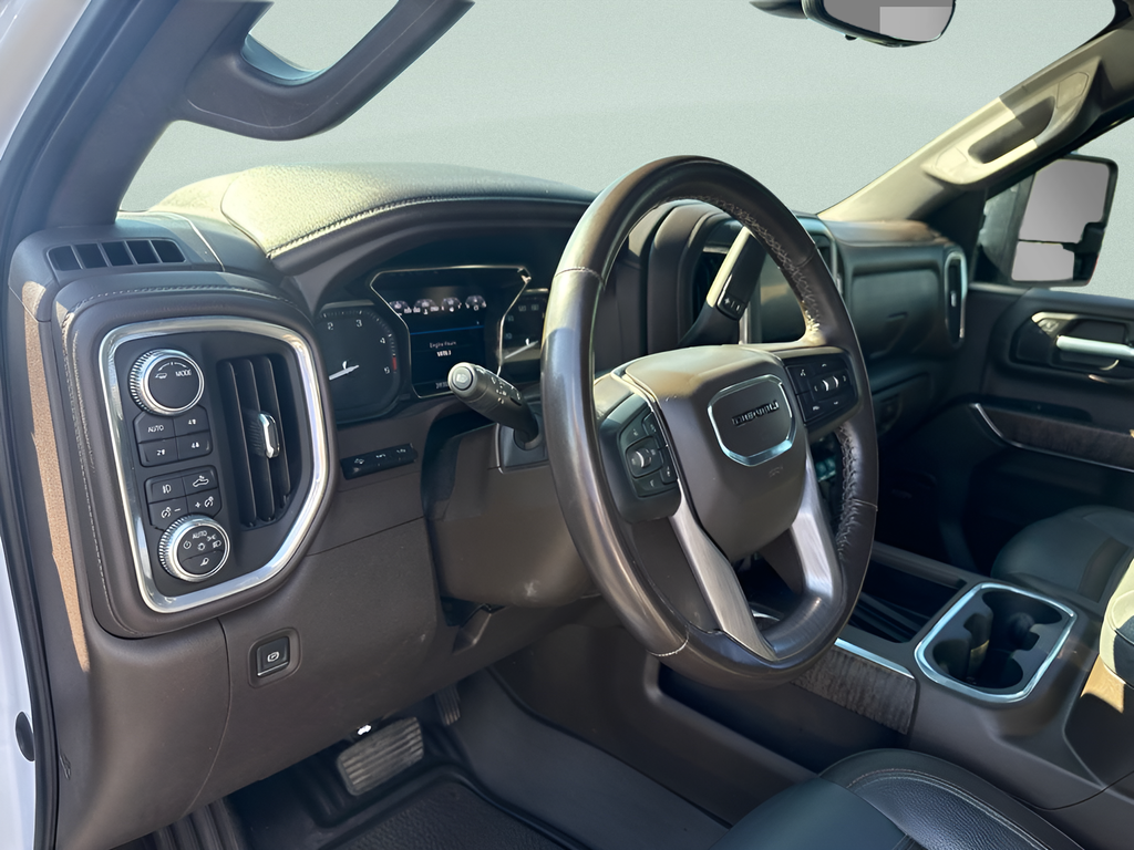 2022 GMC Sierra 2500HD 4WD Crew Cab Standard Bed Denali