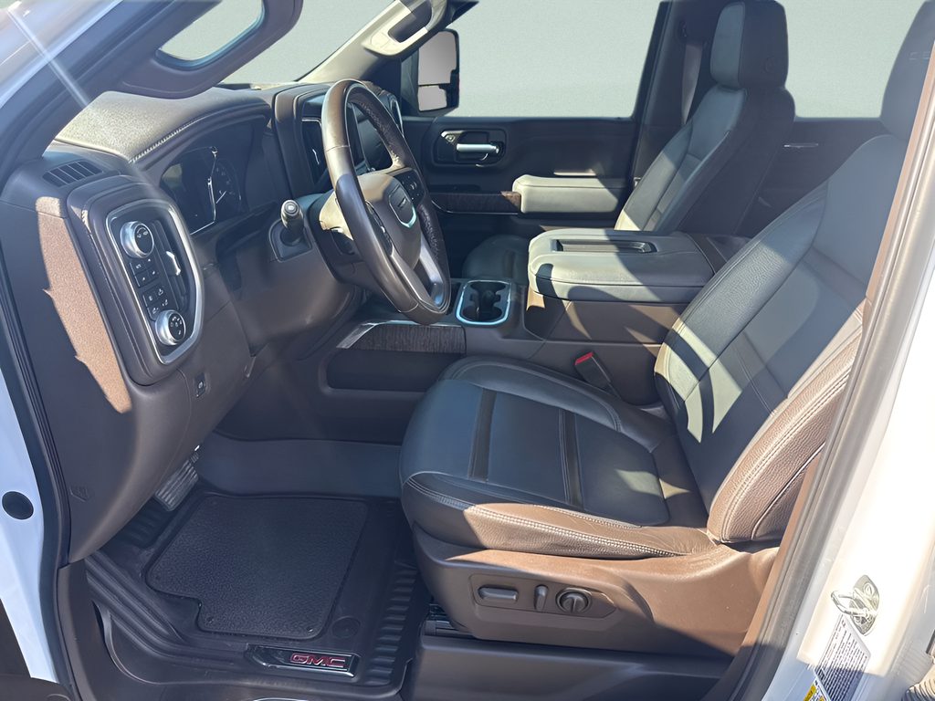 2022 GMC Sierra 2500HD 4WD Crew Cab Standard Bed Denali