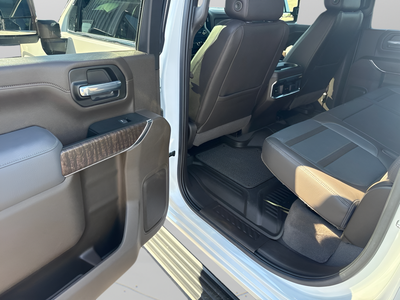 2022 GMC Sierra 2500HD 4WD Crew Cab Standard Bed Denali