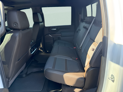 2022 GMC Sierra 2500HD 4WD Crew Cab Standard Bed Denali