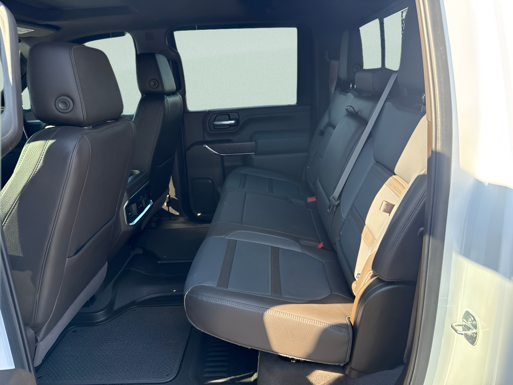 2022 GMC Sierra 2500HD 4WD Crew Cab Standard Bed Denali