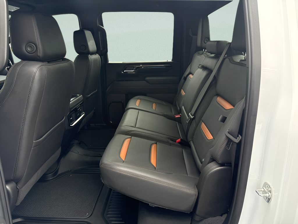 2025 GMC Sierra 2500HD 4WD Crew Cab Standard Bed AT4