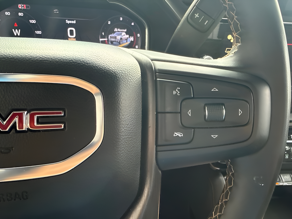 2025 GMC Sierra 2500HD 4WD Crew Cab Standard Bed AT4