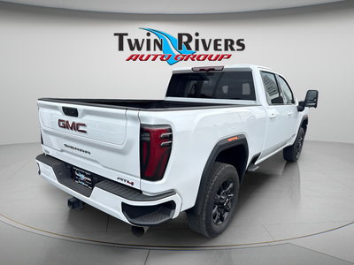 2025 GMC Sierra 2500HD 4WD Crew Cab Standard Bed AT4