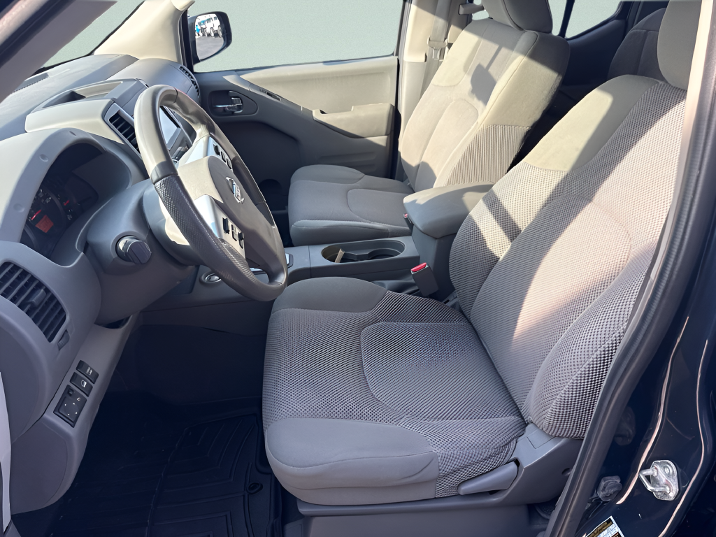 2020 Nissan Frontier Crew Cab SV 4x4
