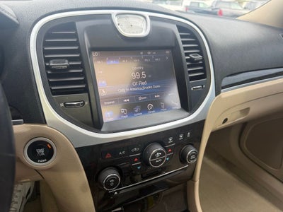 2013 Chrysler 300 Motown