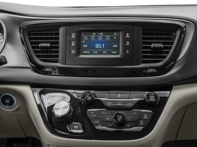 2017 Chrysler Pacifica Touring