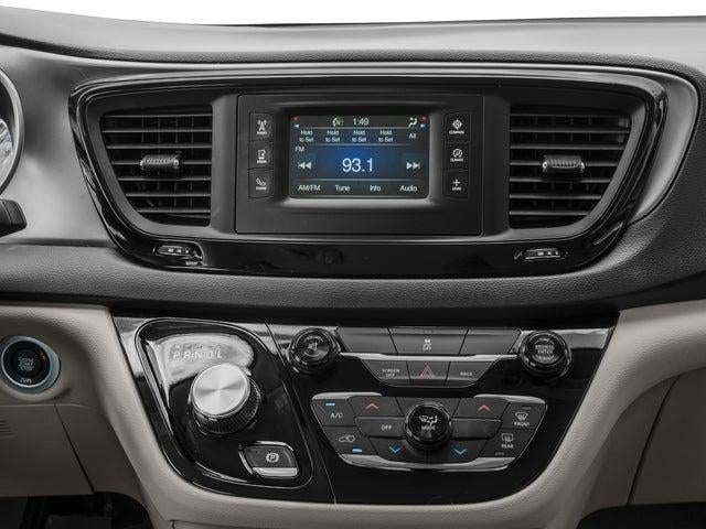 2017 Chrysler Pacifica Touring