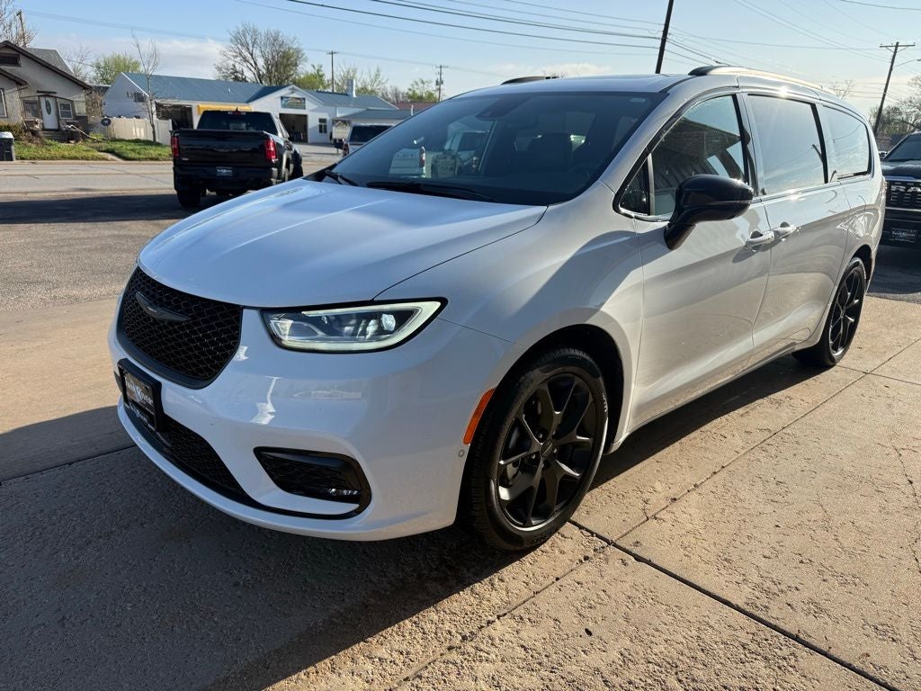 2024 Chrysler Pacifica Limited