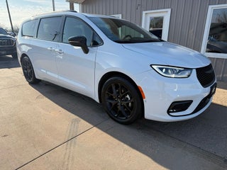 2024 Chrysler Pacifica Limited