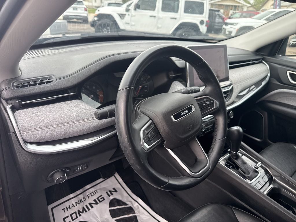 2022 Jeep Compass Latitude Lux 4x4