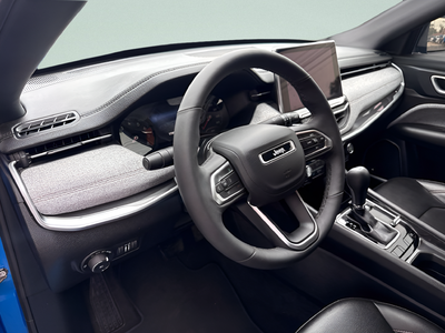 2024 Jeep Compass Latitude Lux FWD