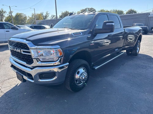 2024 RAM Ram 3500 Tradesman Crew Cab 4x4 8' Box