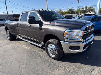 2024 RAM Ram 3500 Tradesman Crew Cab 4x4 8' Box