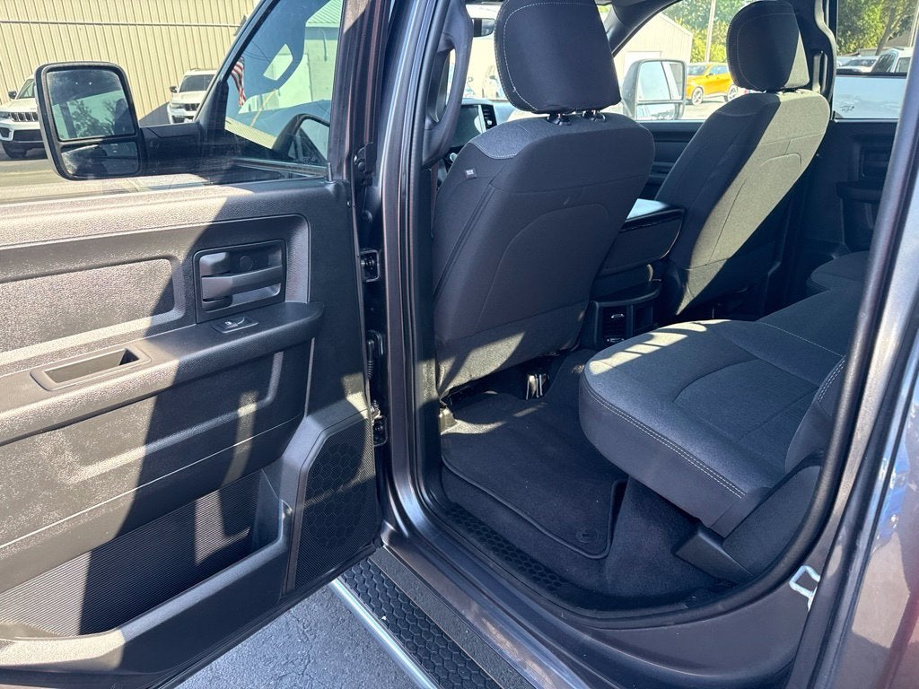 2024 RAM Ram 3500 Tradesman Crew Cab 4x4 8' Box