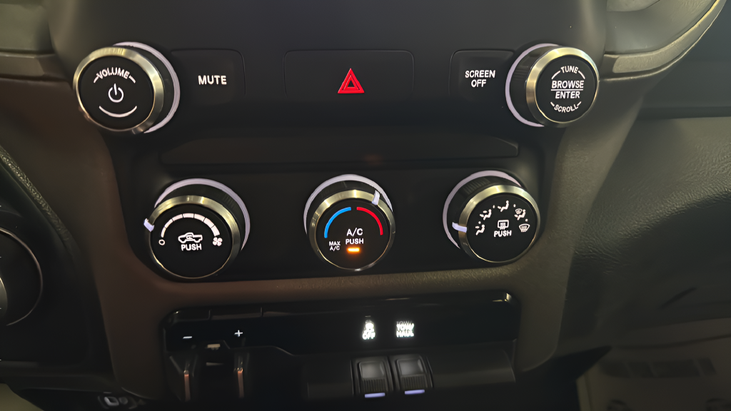 2019 RAM Ram 2500 Tradesman Crew Cab 4x4 6'4' Box