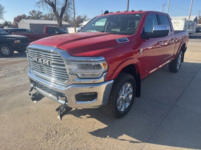 2019 RAM 2500 Laramie Crew Cab 4x4 6'4' Box