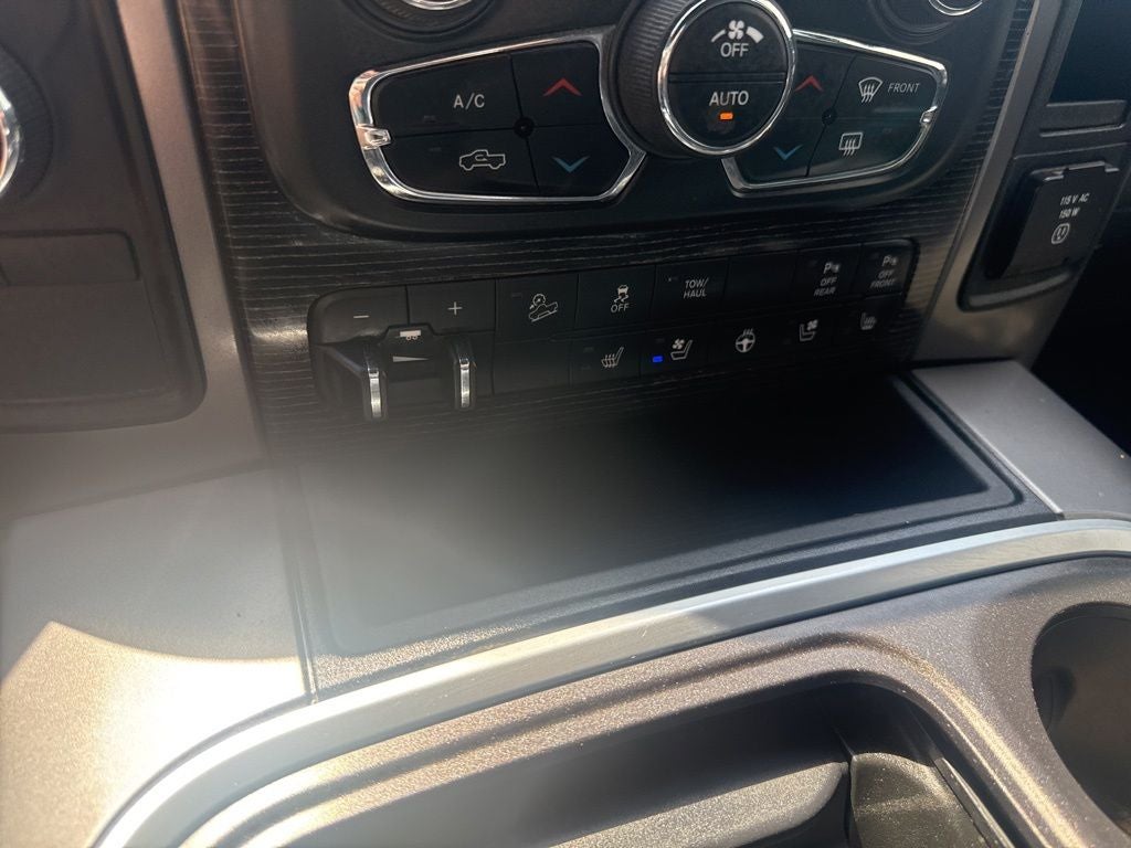 2018 RAM 2500 Limited Crew Cab 4x4 6'4' Box