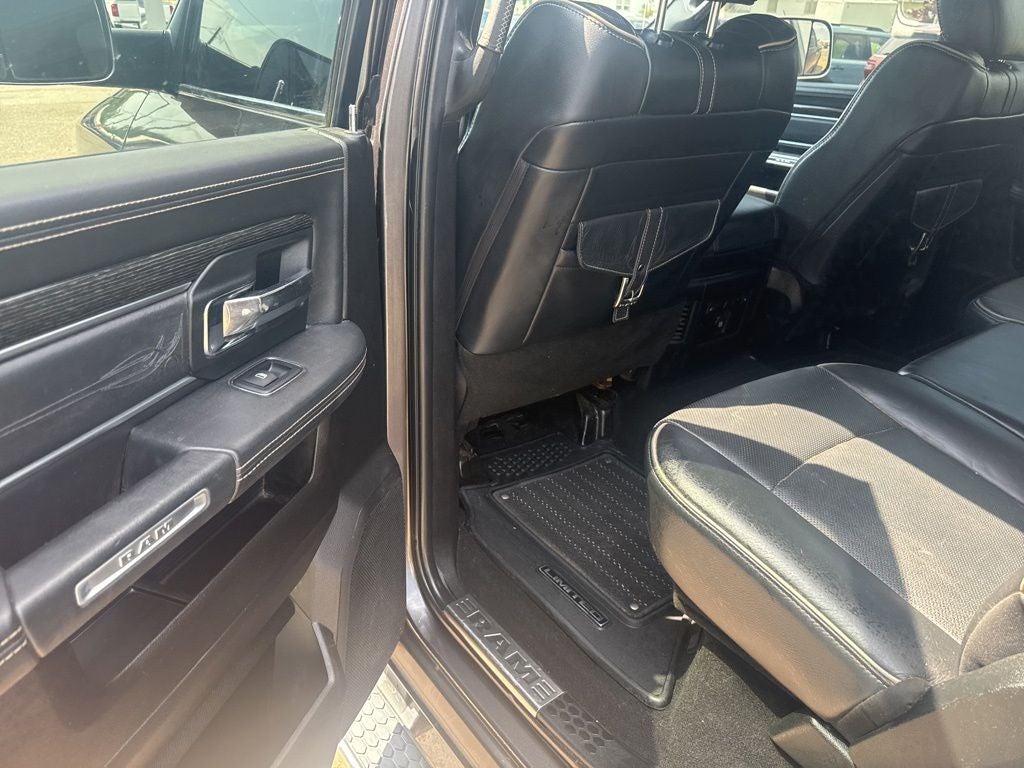 2018 RAM 2500 Limited Crew Cab 4x4 6'4' Box